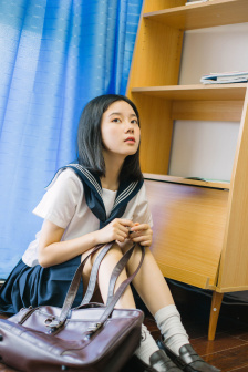 被学长灌满JING液去上课小说